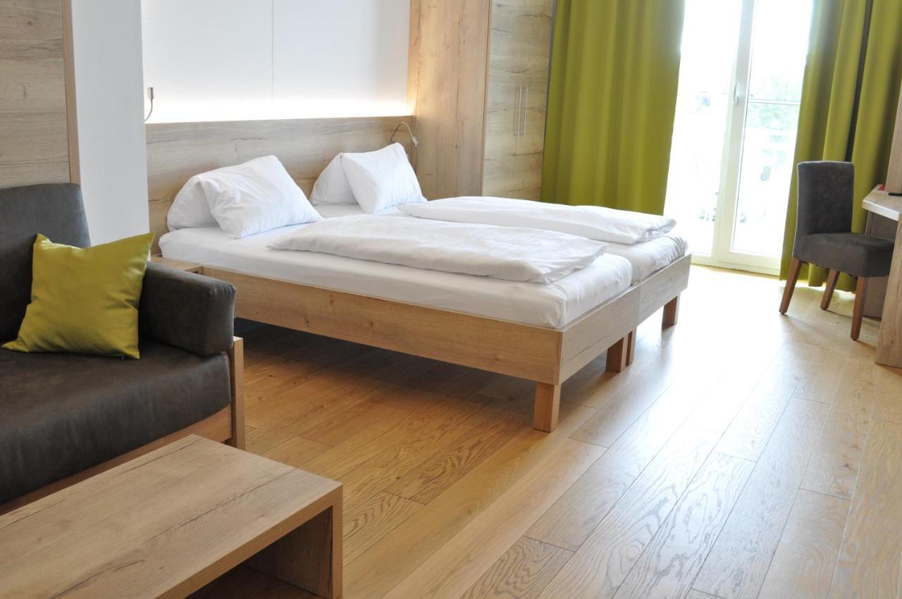 Seehotel Herlinde Podersdorf am See Bagian luar foto
