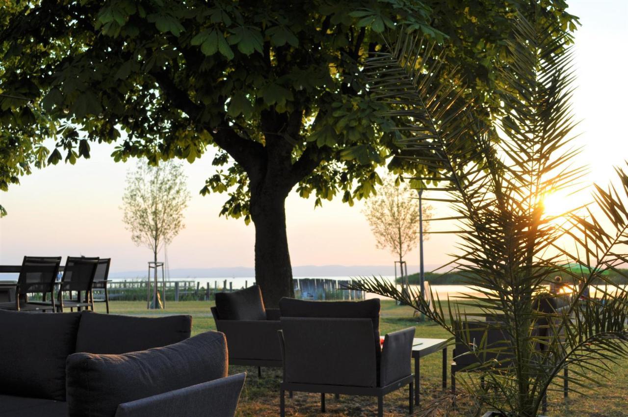 Seehotel Herlinde Podersdorf am See Bagian luar foto