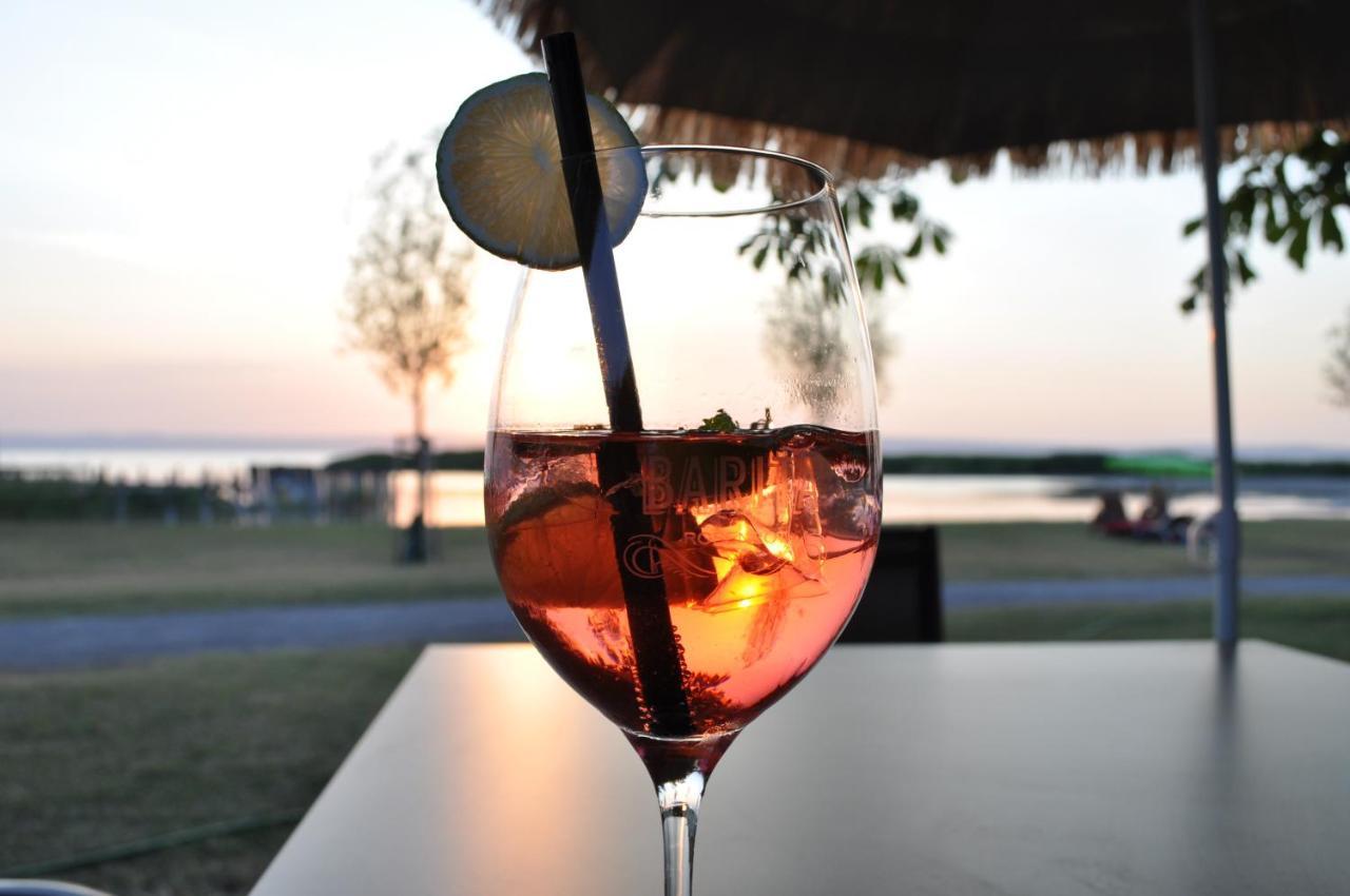 Seehotel Herlinde Podersdorf am See Bagian luar foto
