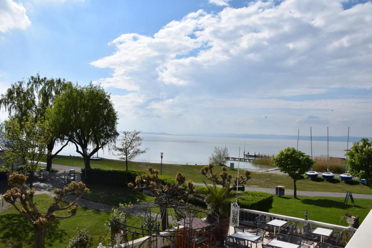 Seehotel Herlinde Podersdorf am See Bagian luar foto